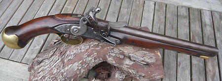 Antique Flintlock pistols, Rifles & Blunderbuss. v3
